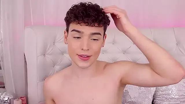 RobbyCharming on StripChat 