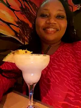 RoyalVibeXO — Good Vibes Squirt@goal