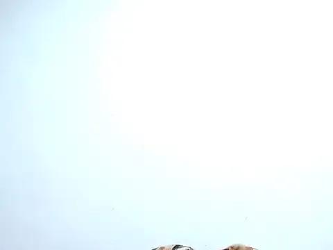 saara_johnson496 on StripChat 