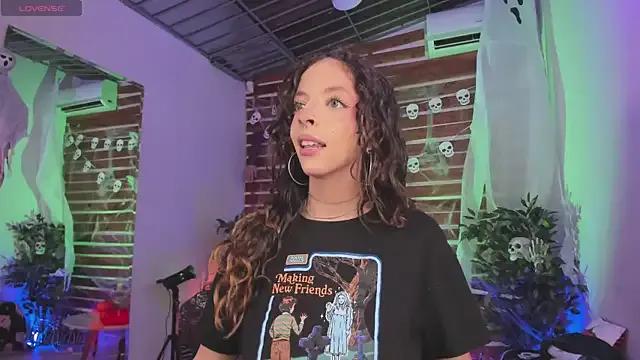 Sapphire_Venuss on StripChat 