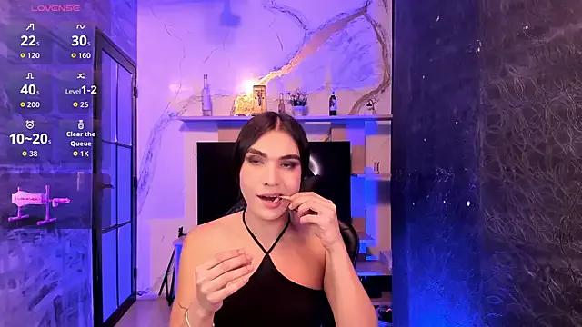 saracaball_ on StripChat 