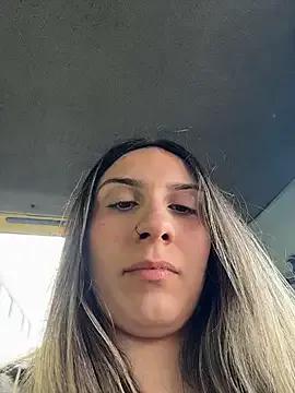 sarah_honey__ on StripChat 