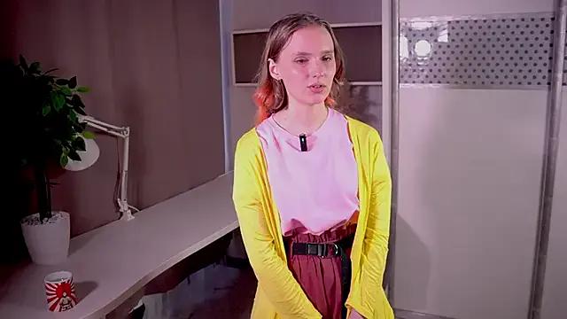 SueSasportas on StripChat 