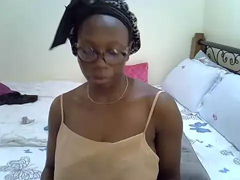 Sweet_Bear on StripChat 