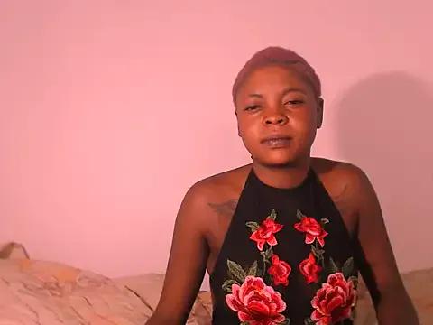 Sweeteboneycherry on StripChat 