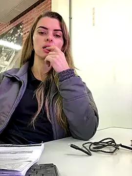 SweetGraciosa on StripChat 