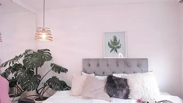 Tom_cooper_ — You are hot! Flex & Tease My Body 