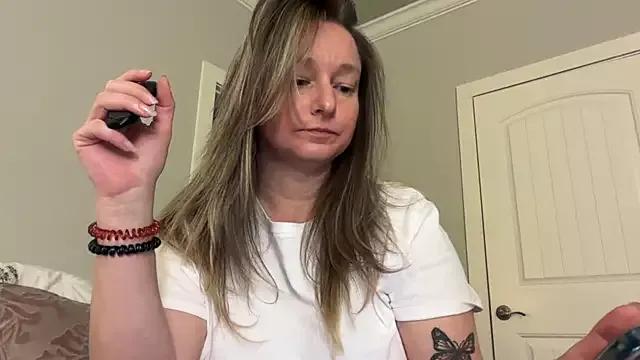 Vivian_MayXxX on StripChat 