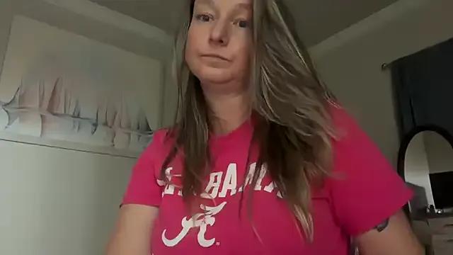 Vivian_MayXxX on StripChat 