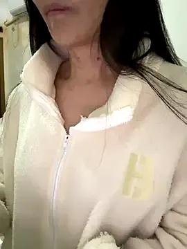 xiiuuff18 on StripChat