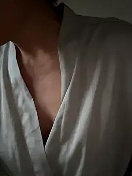 xiiuuff18 on StripChat